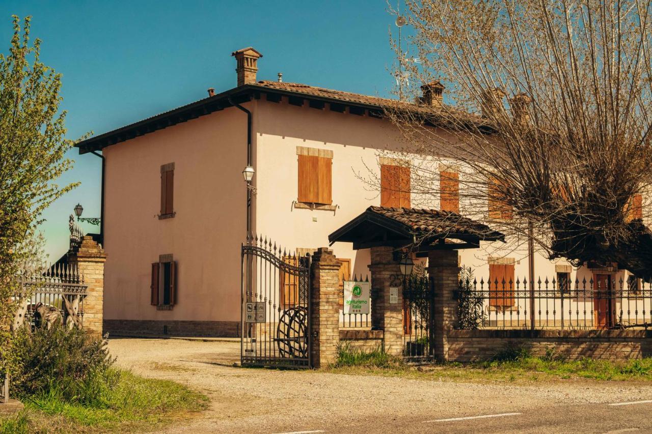 Agriturismo Garzole Castelfranco Emilia Kültér fotó